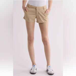 NEW VOLCOM Chino Shorts Womens Size 28 Chickie Short Khaki Tan Flat Front Tan